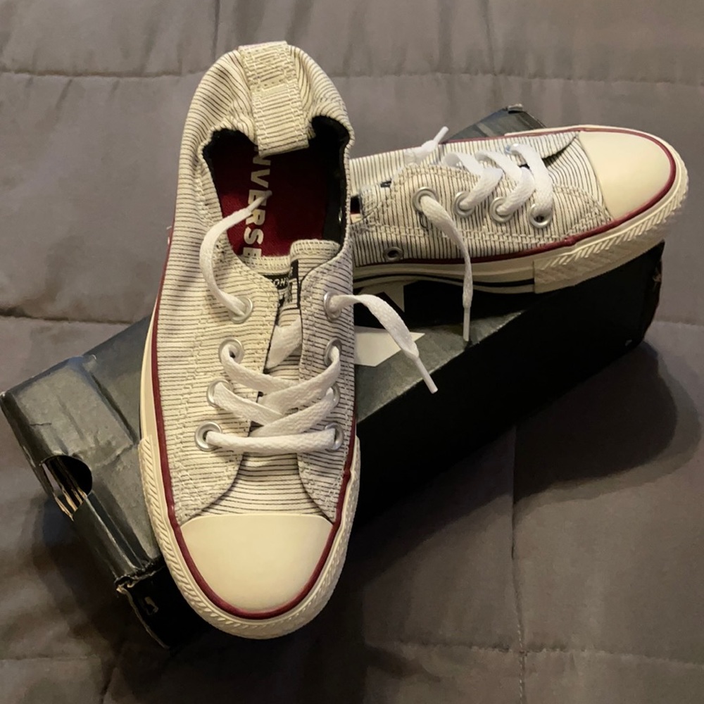 Women’s convers never used
